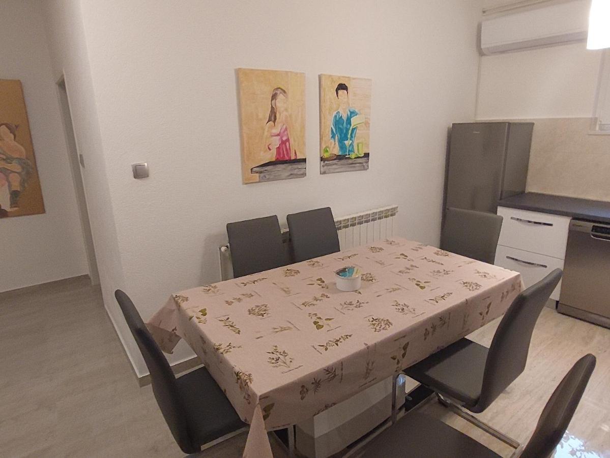 Apartman Miro 시베니크 외부 사진